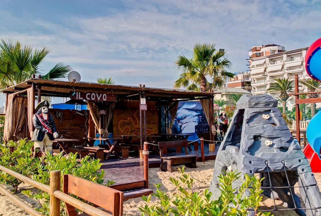 ג'וליאנובה Hotel Europa Beach Village מראה חיצוני תמונה
