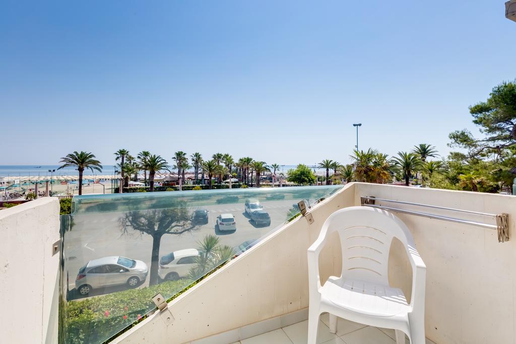 ג'וליאנובה Hotel Europa Beach Village חדר תמונה