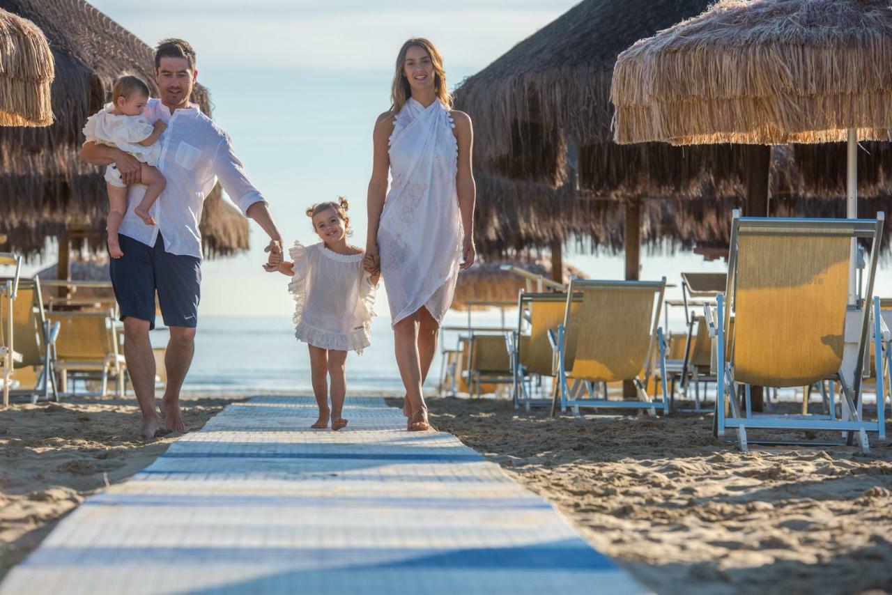 ג'וליאנובה Hotel Europa Beach Village מראה חיצוני תמונה