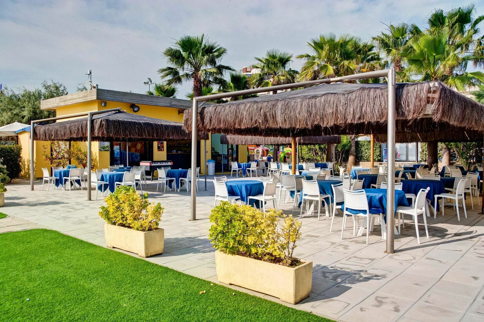 ג'וליאנובה Hotel Europa Beach Village מראה חיצוני תמונה