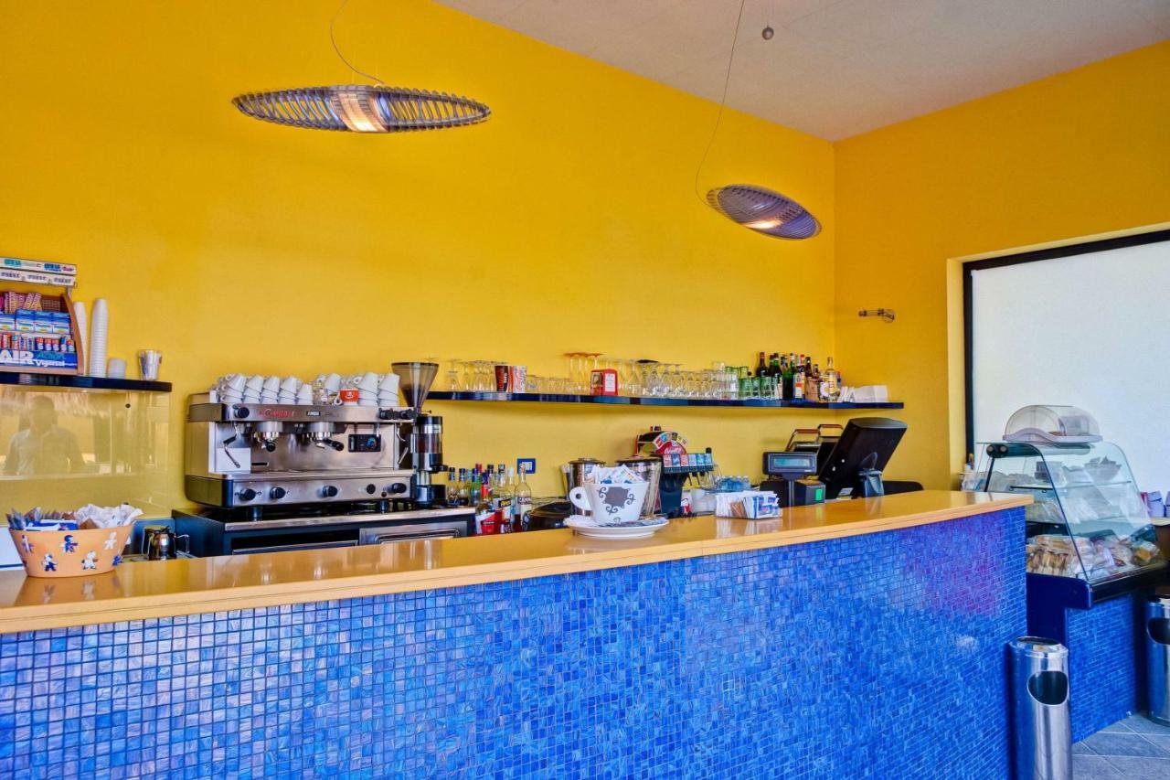 ג'וליאנובה Hotel Europa Beach Village מראה חיצוני תמונה